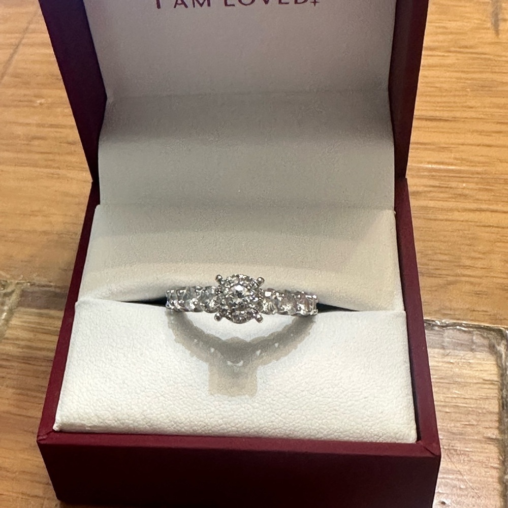 Diamond Ring - image 2